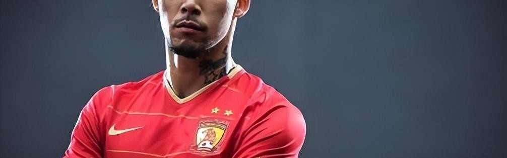 穆斯卡特胆子真大！上港与申花的德比战，依然敢让这位老将首发