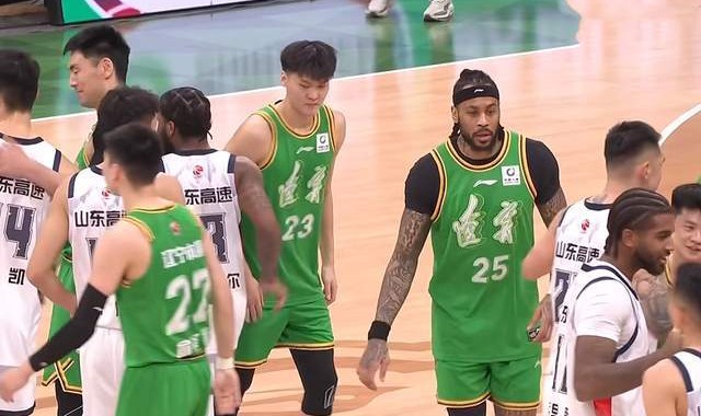 华体会官网APP-送辽宁三连败，山东男篮苦战获胜 高诗岩14+5抢断赵继伟 打出士气